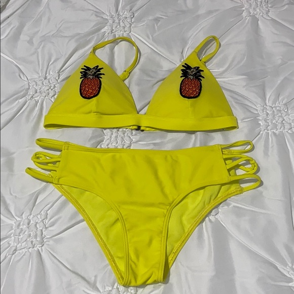 hollister swimming suit